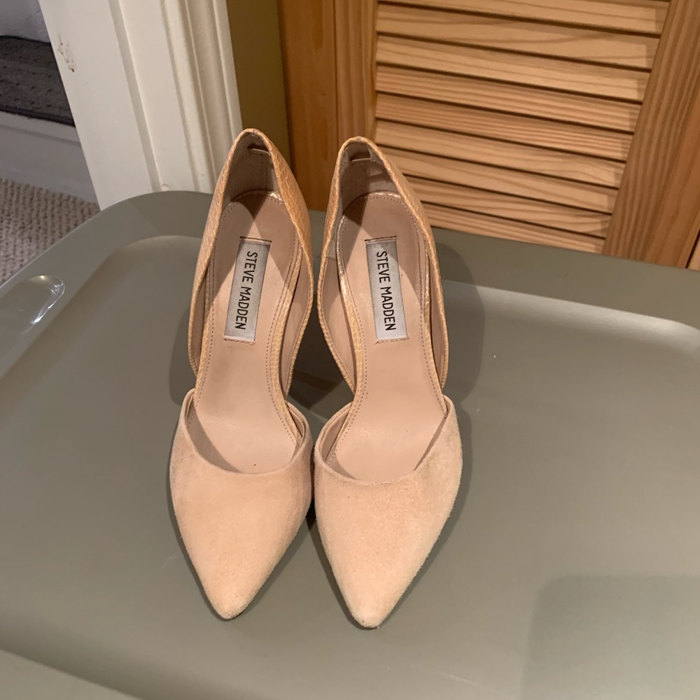 Nude Steve Madden heels